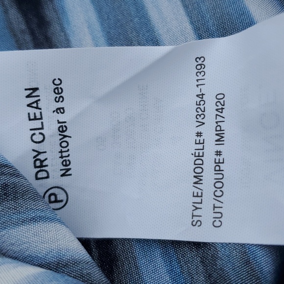 NWT Vince Silk Shibori Tie Dye Blouse Blue White Size 4 - Picture 8 of 13